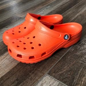 Orange Crocs W8